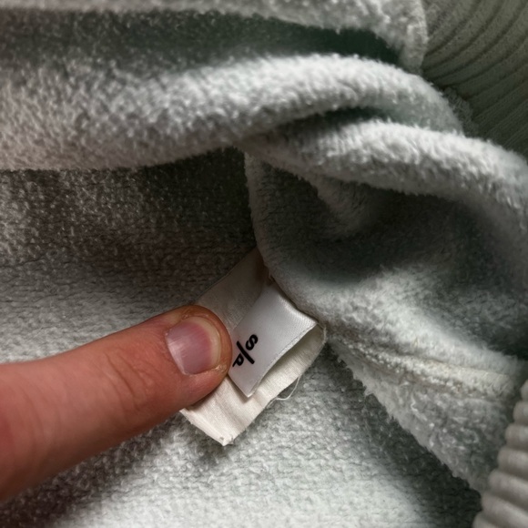 Eagle Print Gray Sweater - Picture 5 of 6